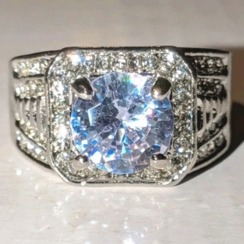 Classic Mens Dazzling 3ct Round Cut Lab Created Diamond Engagement ring